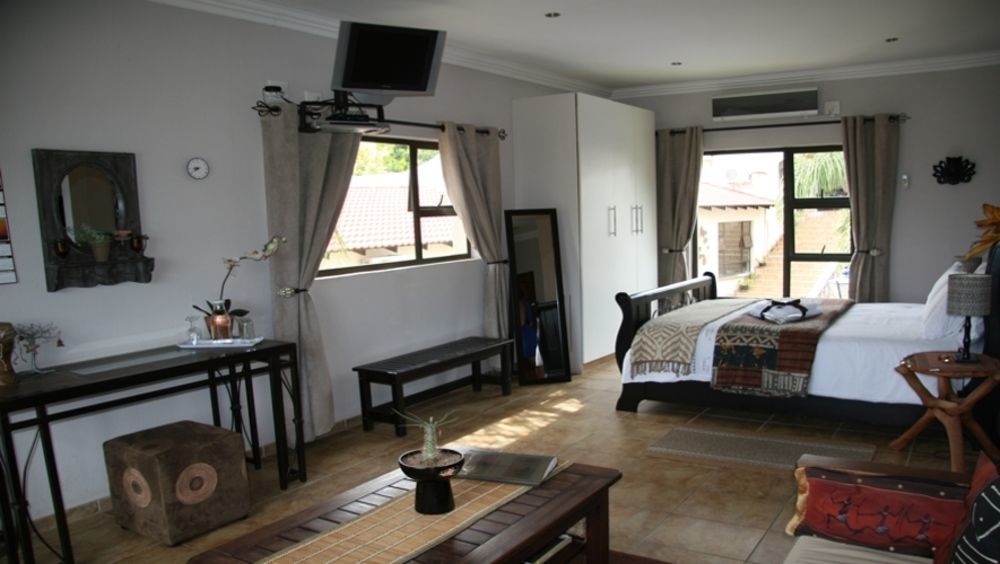 Ponciana Superior Guesthouse Brits Esterno foto